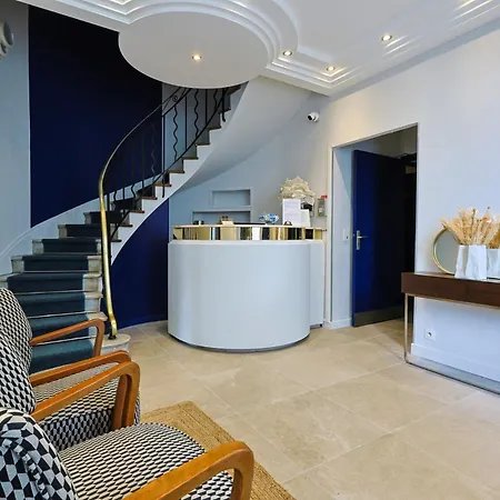 Hotel 1er 3*