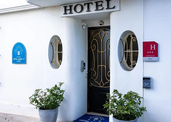 1er Hotel 3*